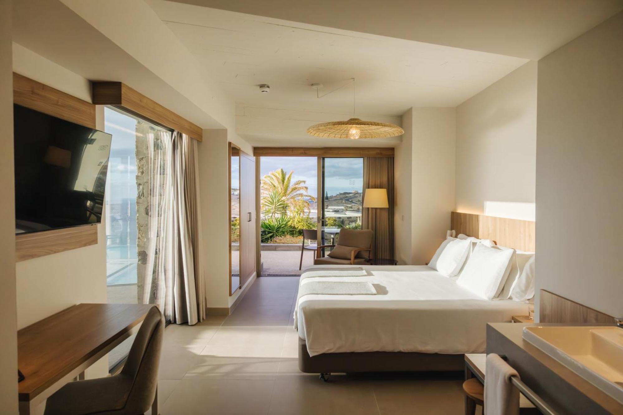 Junior Suite,1627322982:JPEG